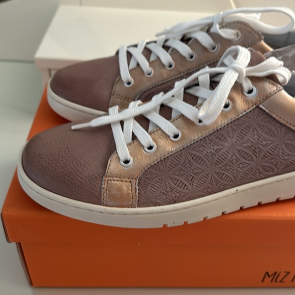 🥳HP🥳  💕 Miz Mooz Nylon & Leather Sneakers - Veronica💕 - Picture 7 of 9